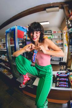 Preview: Originelle unisex Socken in Schoko-Optik