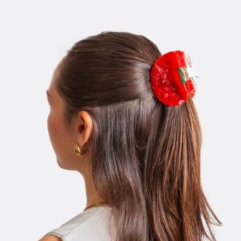 Preview: Haarklammer Accessoire mit kreativem Tomaten Design und sicherem Halt