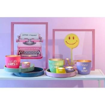 Preview: Wanddeko Rahmen Bild von Gift Company, Frontansicht mit leuchtenden Motiven