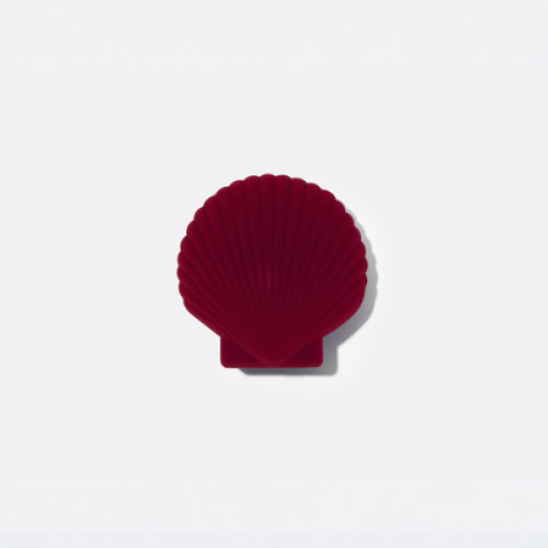 samtig rote schmuckaufbewahrung im Muscheldesign