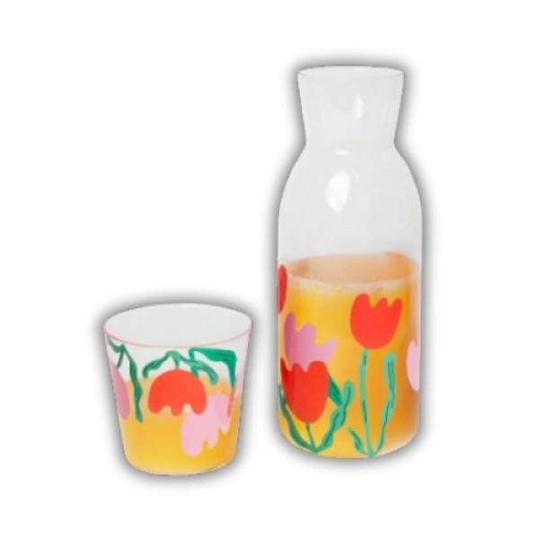 Bloom Design Wasserkaraffe Set im Gästezimmer