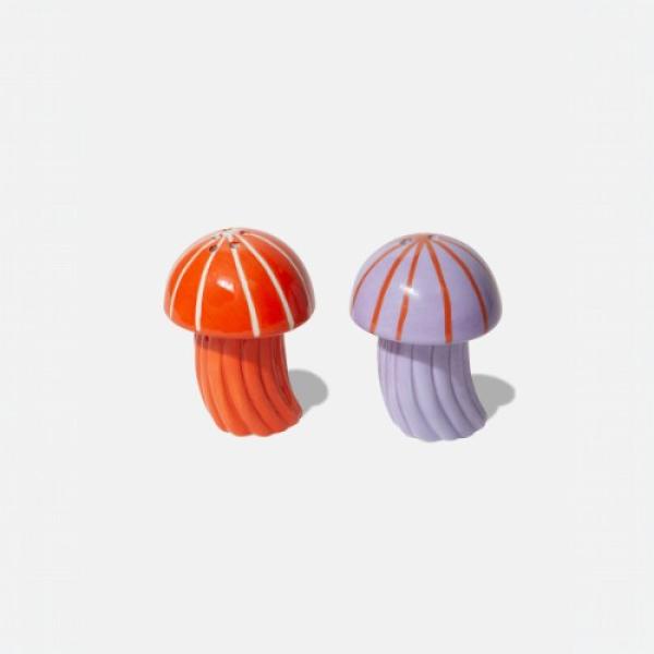 keramik salz und pfefferstreuer im maritim design im quallenoptik